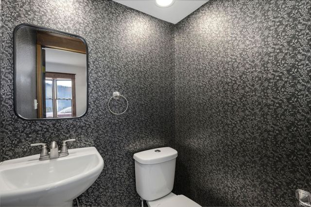 117 Manor Avenue, Elkhart, IN 46516