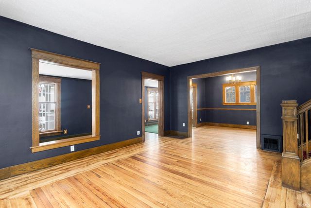 117 Manor Avenue, Elkhart, IN 46516