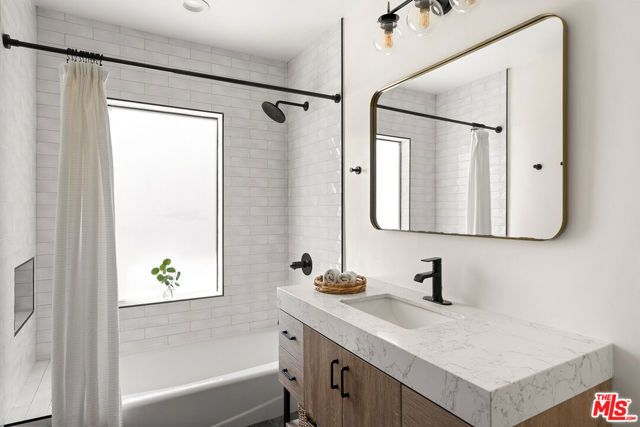 3415 Division Street, Los Angeles, CA 90065