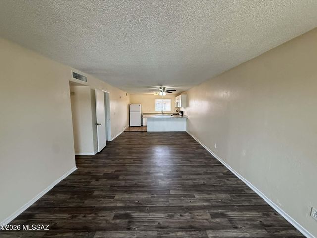 2151 S Winstel Avenue, Tucson, AZ 85713