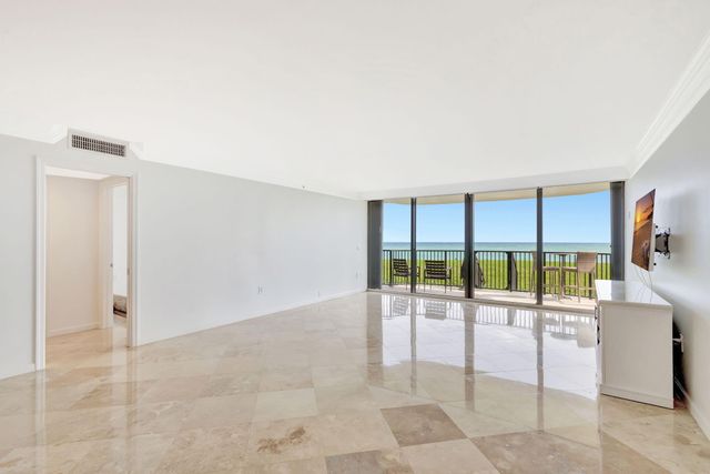 400 Beach Road 103, Tequesta, FL 33469