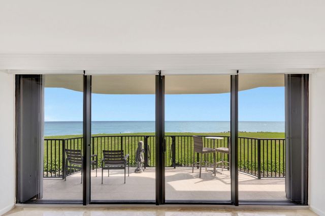 400 Beach Road 103, Tequesta, FL 33469