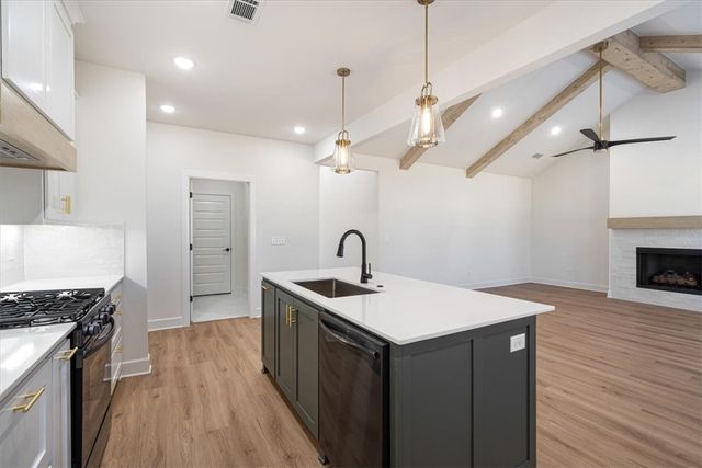 6910 SW High Meadow Boulevard, Bentonville, AR 72713