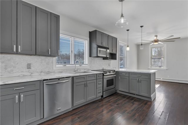 27 Greenville Avenue, Johnston, RI 02919