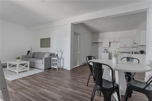 27 Greenville Avenue, Johnston, RI 02919