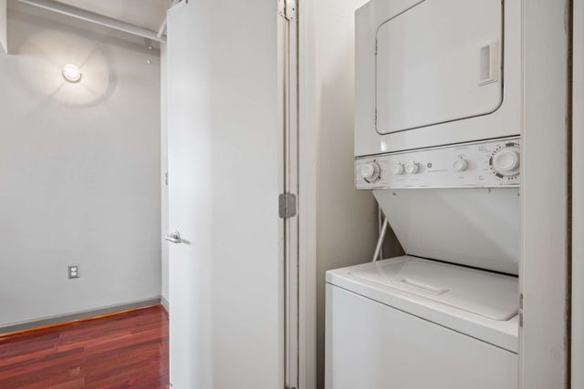 700 Church St Apt 901, Nashville, TN 37203