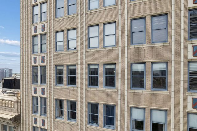 700 Church St Apt 901, Nashville, TN 37203