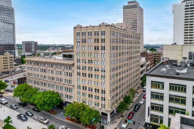 700 Church St Apt 901, Nashville, TN 37203