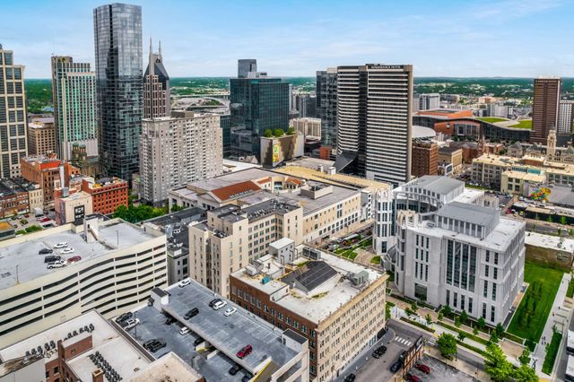700 Church St Apt 901, Nashville, TN 37203