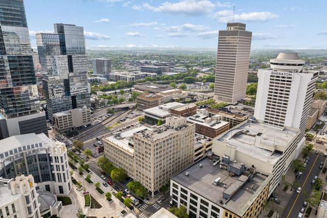 700 Church St Apt 901, Nashville, TN 37203