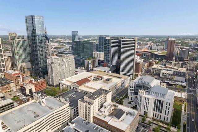 700 Church St Apt 901, Nashville, TN 37203
