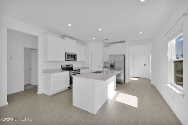 6854 FRIENDSHIP FOUNTAIN Avenue, Jacksonville, FL 32217