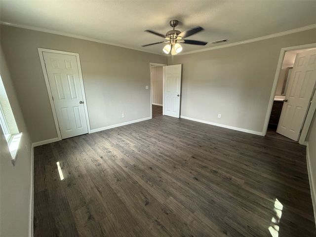 1114 N Oak Street, Leonard, TX 75452