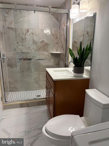 541-2 FLOOR WASHINGTON AVE, Philadelphia, PA 19147