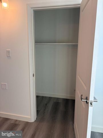 541-2 FLOOR WASHINGTON AVE, Philadelphia, PA 19147