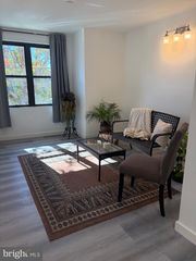 541-2 FLOOR WASHINGTON AVE, Philadelphia, PA 19147