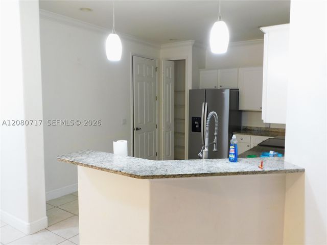 617 SE 7 ST A, Cape Coral, FL 33990