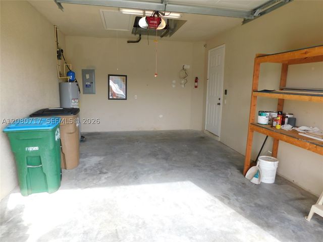 617 SE 7 ST A, Cape Coral, FL 33990