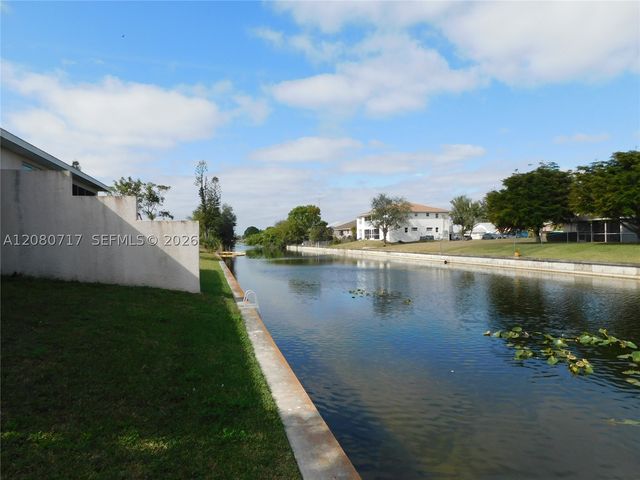 617 SE 7 ST A, Cape Coral, FL 33990