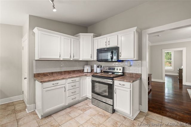 329 E 14th Street, New Albany, IN 47150
