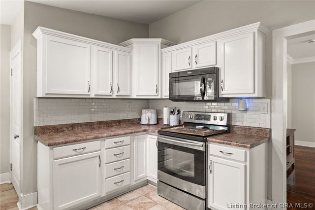 329 E 14th Street, New Albany, IN 47150