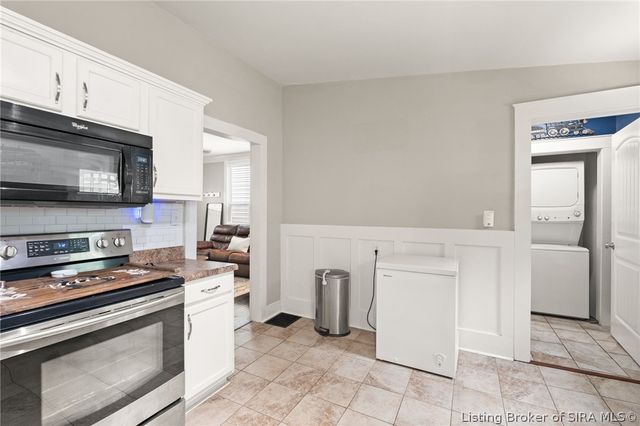 329 E 14th Street, New Albany, IN 47150