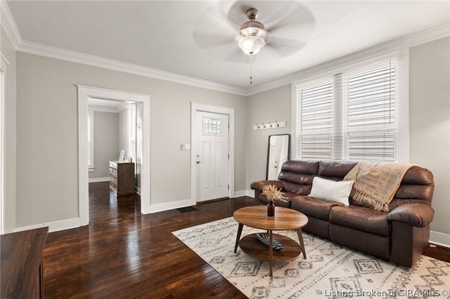 329 E 14th Street, New Albany, IN 47150