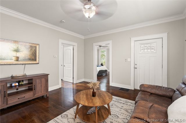329 E 14th Street, New Albany, IN 47150