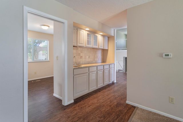 7413 El Morro Road NE, Albuquerque, NM 87109