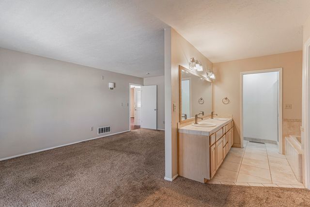 7413 El Morro Road NE, Albuquerque, NM 87109