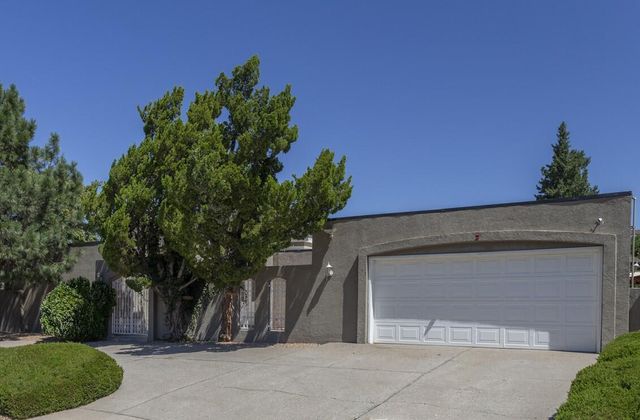 7413 El Morro Road NE, Albuquerque, NM 87109