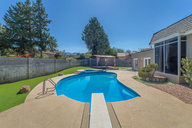 7413 El Morro Road NE, Albuquerque, NM 87109