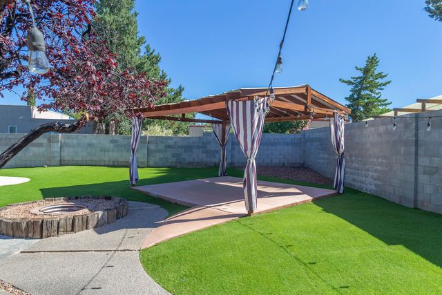 7413 El Morro Road NE, Albuquerque, NM 87109