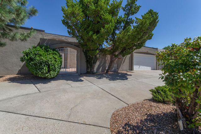 7413 El Morro Road NE, Albuquerque, NM 87109