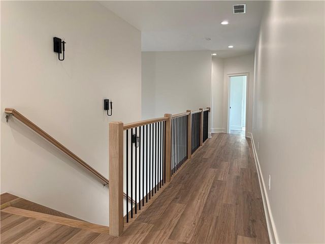 270 Crosstree Lane, Atlanta, GA 30328