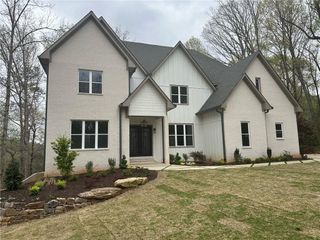 270 Crosstree Lane, Atlanta, GA 30328