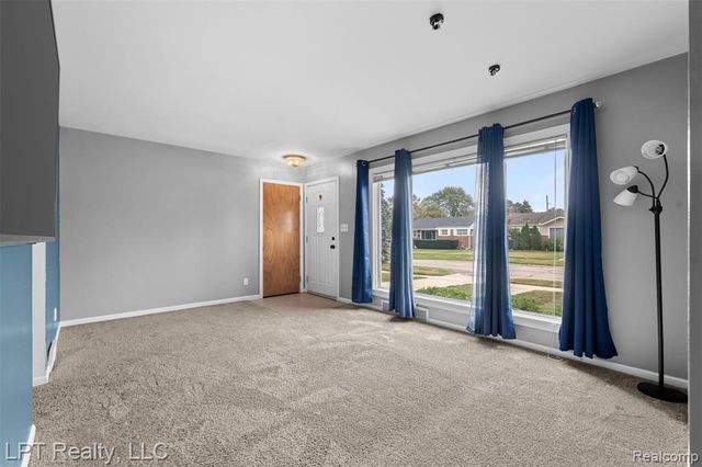 28432 Alvin Street, Garden City, MI 48135