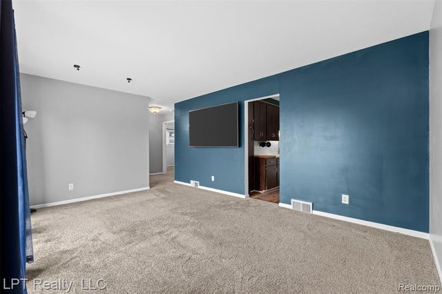 28432 Alvin Street, Garden City, MI 48135