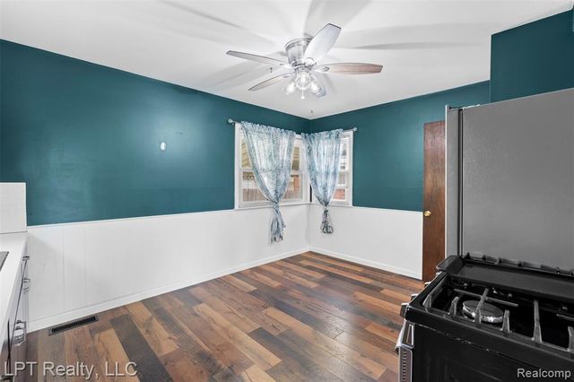 28432 Alvin Street, Garden City, MI 48135