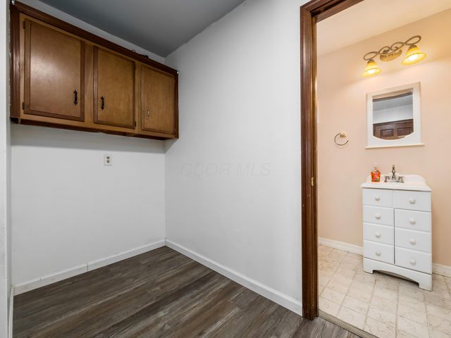 3010 S River Road, Zanesville, OH 43701