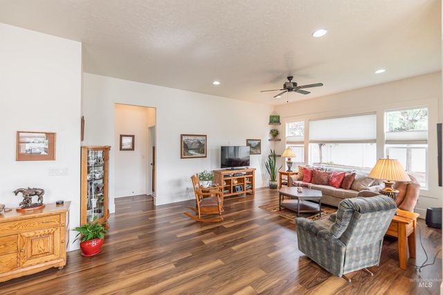 9304 W Tillamook Dr., Boise, ID 83709