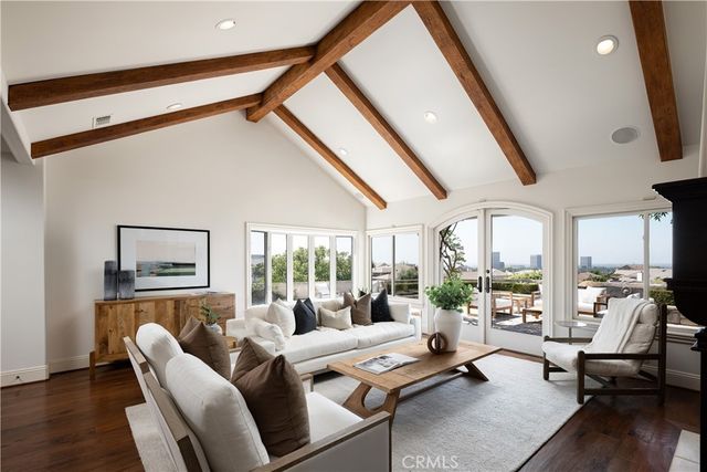 2001 Yacht Resolute, Newport Beach, CA 92660