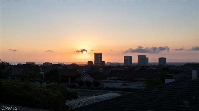 2001 Yacht Resolute, Newport Beach, CA 92660