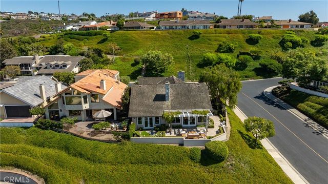 2001 Yacht Resolute, Newport Beach, CA 92660