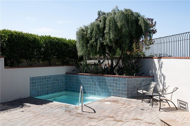 2001 Yacht Resolute, Newport Beach, CA 92660