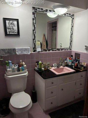 15718 George Washington, Southfield, MI 48075