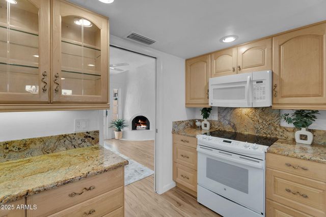 6150 N SCOTTSDALE Road 36, Paradise Valley, AZ 85253