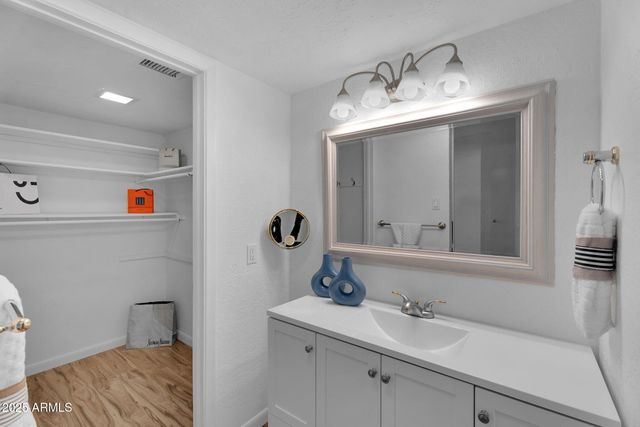 6150 N SCOTTSDALE Road 36, Paradise Valley, AZ 85253