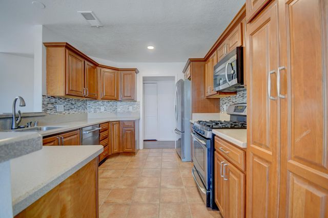9515 Macallan Road NE, Albuquerque, NM 87109