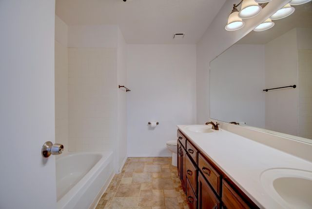 9515 Macallan Road NE, Albuquerque, NM 87109